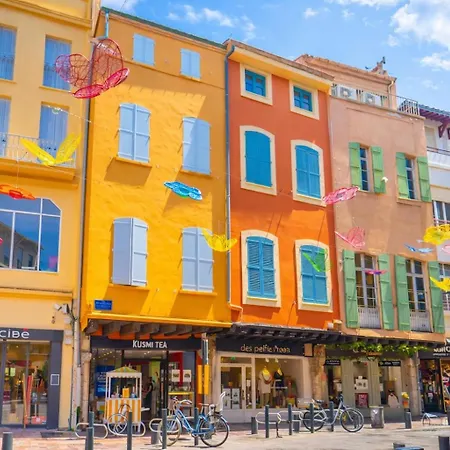 Le Dali-duplex Au Pied De Castillet