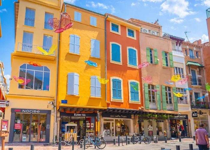 Le Dali-duplex Au Pied De Castillet